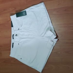 NWT Highest Rise Mom Shorts White Jean